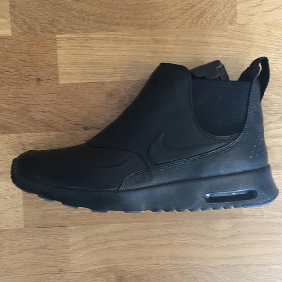 Nike Air Max Thea Mid Pinnacle, Black, 8.5 EUR 40 NWT Nike Air Max Thea Mid Pinnacle, Black, 8.5 EUR 40 NWT